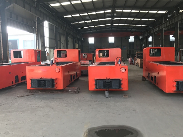 礦山電機(jī)車(chē):我國(guó)礦山機(jī)械行業(yè)未來(lái)發(fā)展趨勢(shì)分析