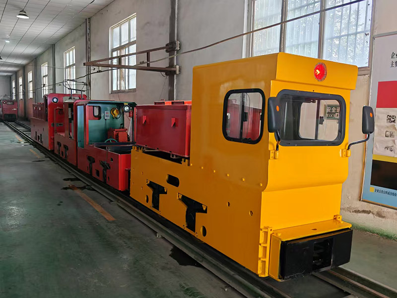 無(wú)人駕駛電機(jī)車