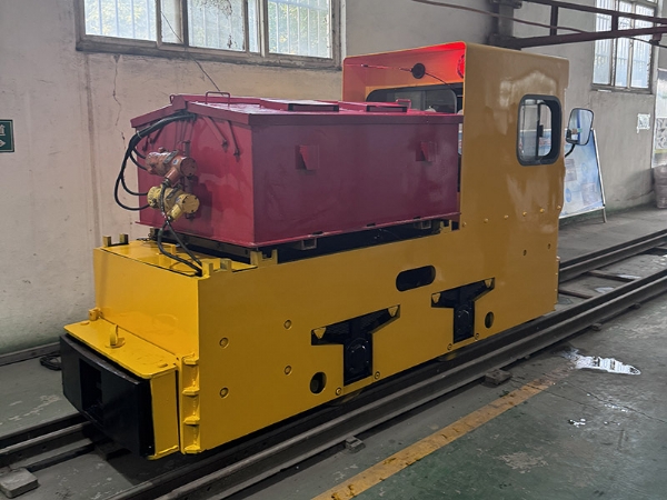 無(wú)人駕駛電機(jī)車(chē)