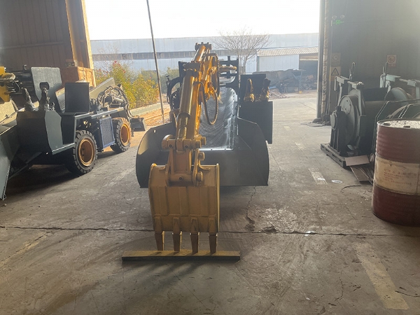 礦用挖掘式裝載機(jī)（扒渣機(jī)）